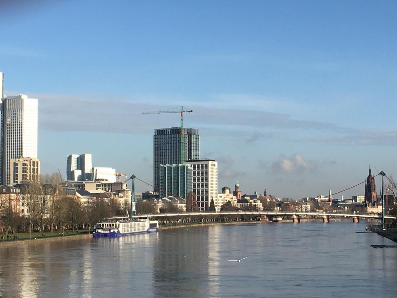 Select Ms Charles Dickens - Frankfurt Hotell Frankfurt am Main Exteriör bild